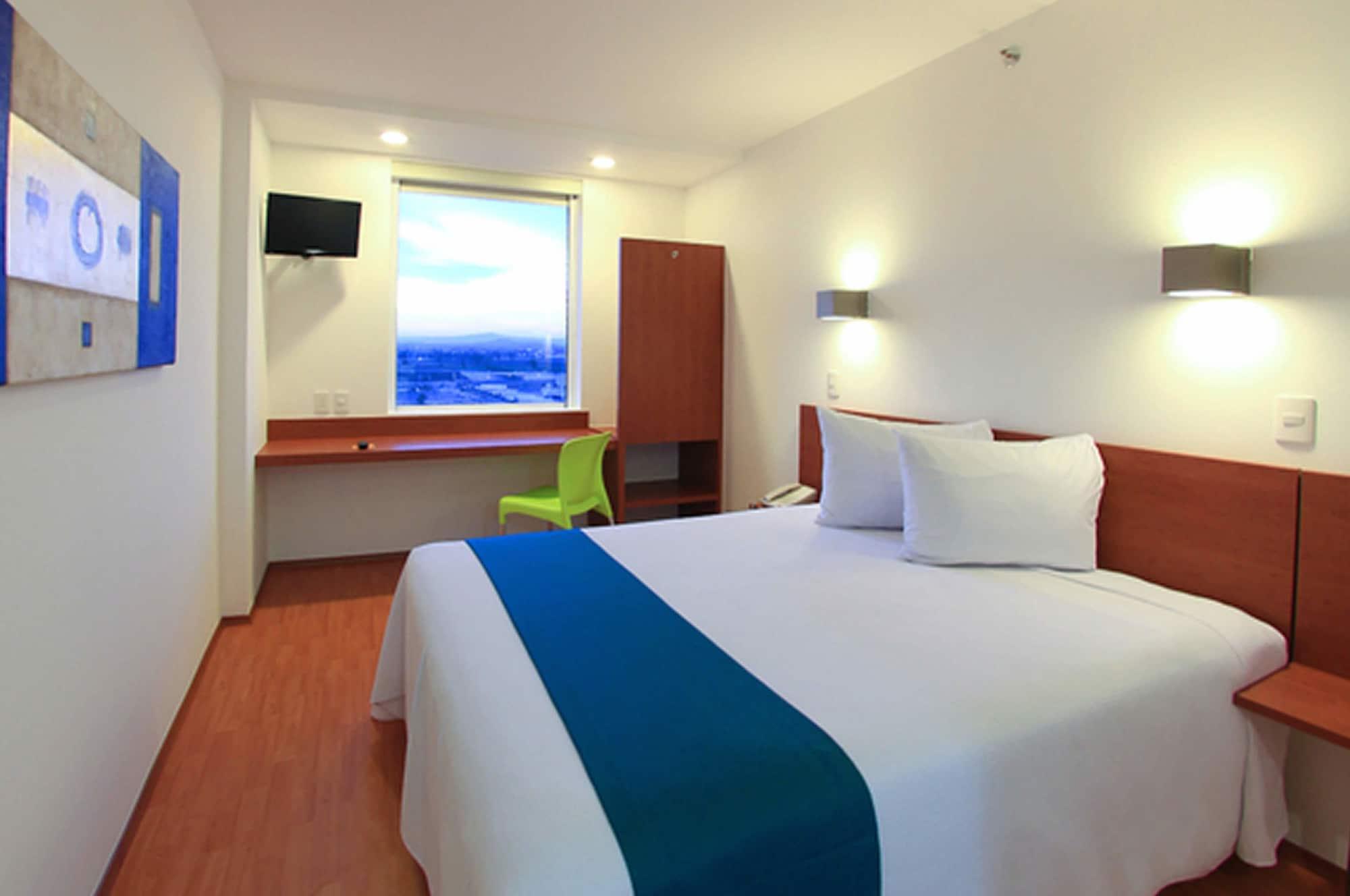 Hotel One Queretaro Aeropuerto à El Coyote Extérieur photo